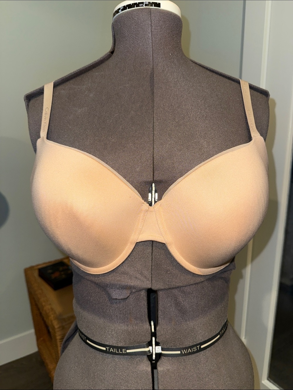 Calvin Klein Light Nude T-Shirt Bra - Smooth Molded Cups